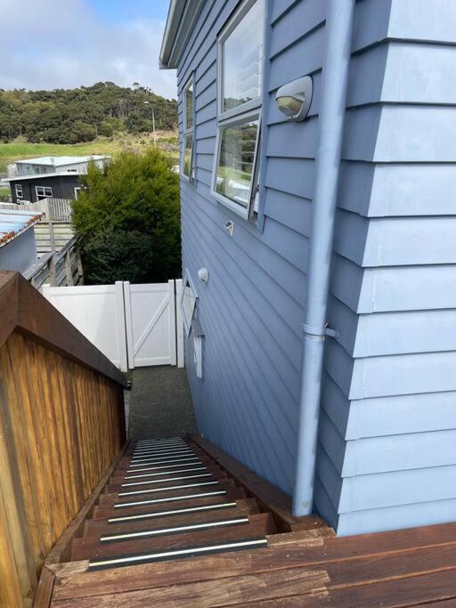 The Blue Beach House Mangawhai Exterior foto