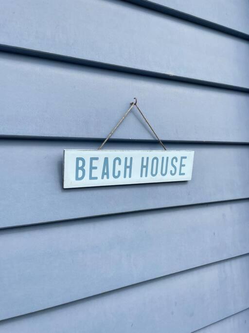 The Blue Beach House Mangawhai Exterior foto