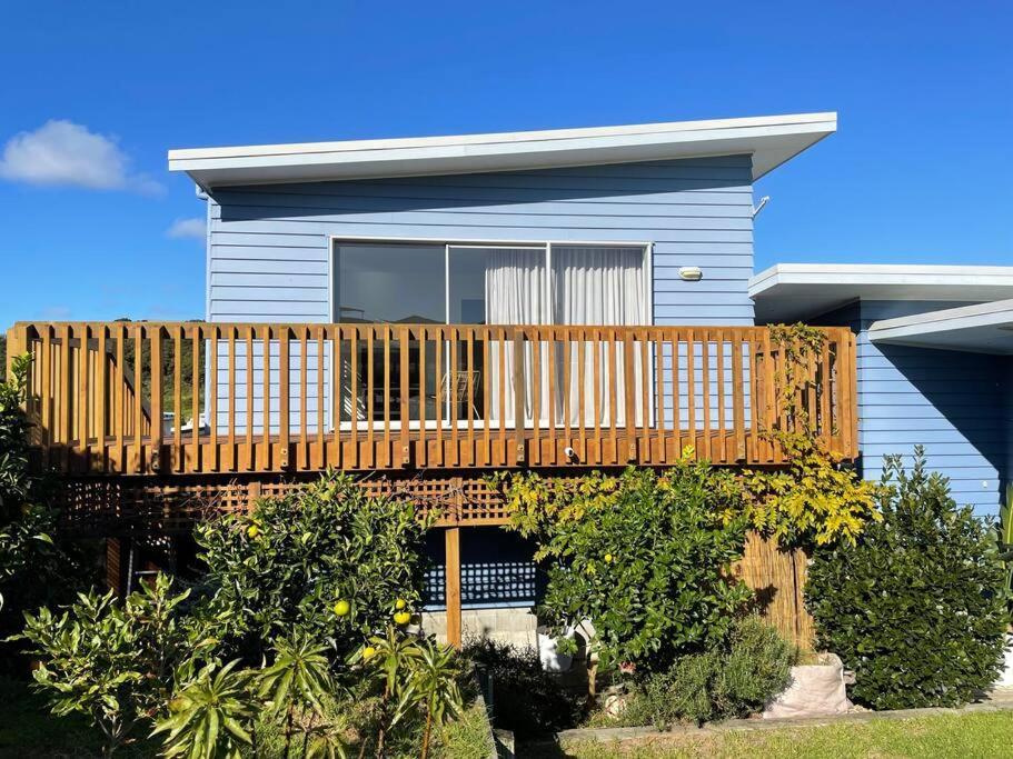 The Blue Beach House Mangawhai Exterior foto